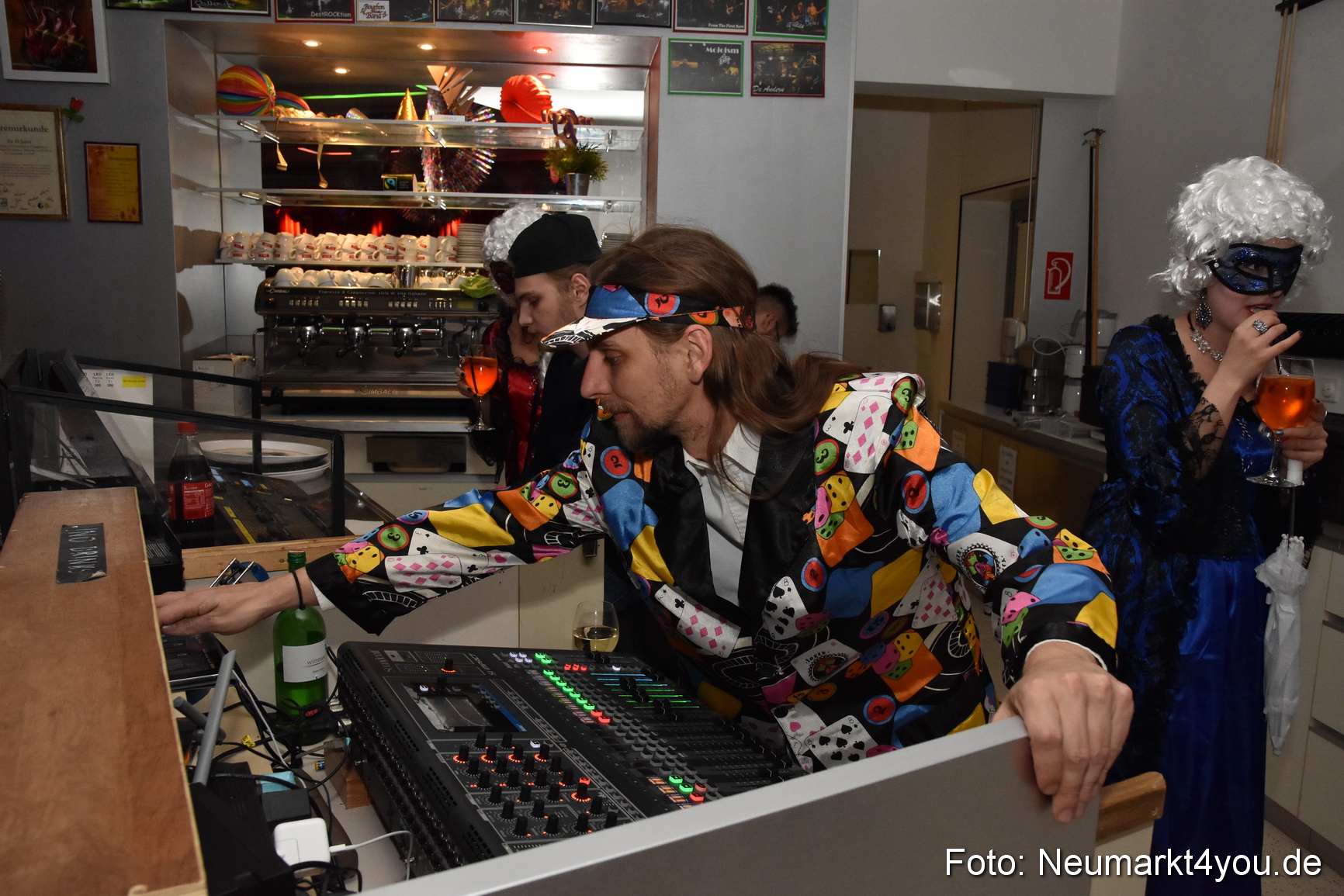 Weiberfasching Neumarkt 2019 0034