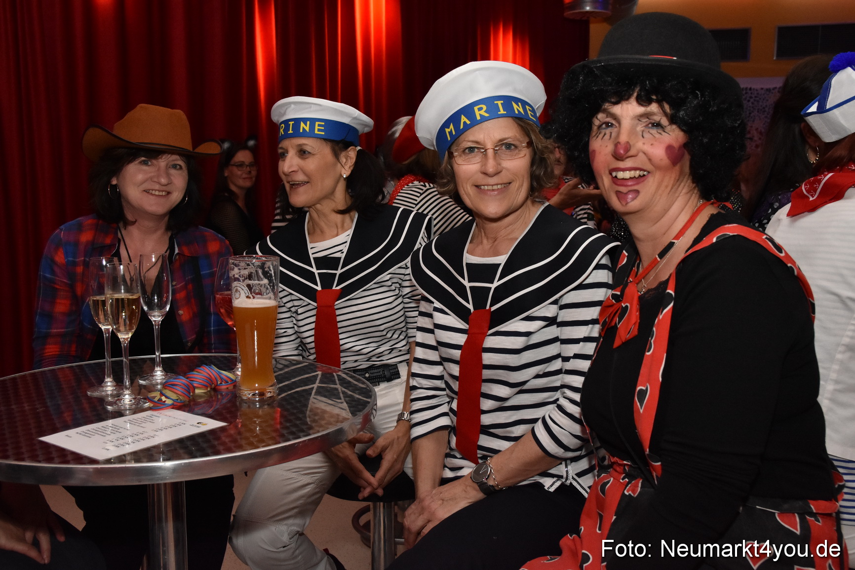 Weiberfasching Neumarkt 2019 0038