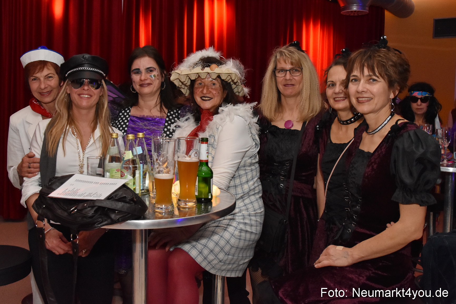 Weiberfasching Neumarkt 2019 0040