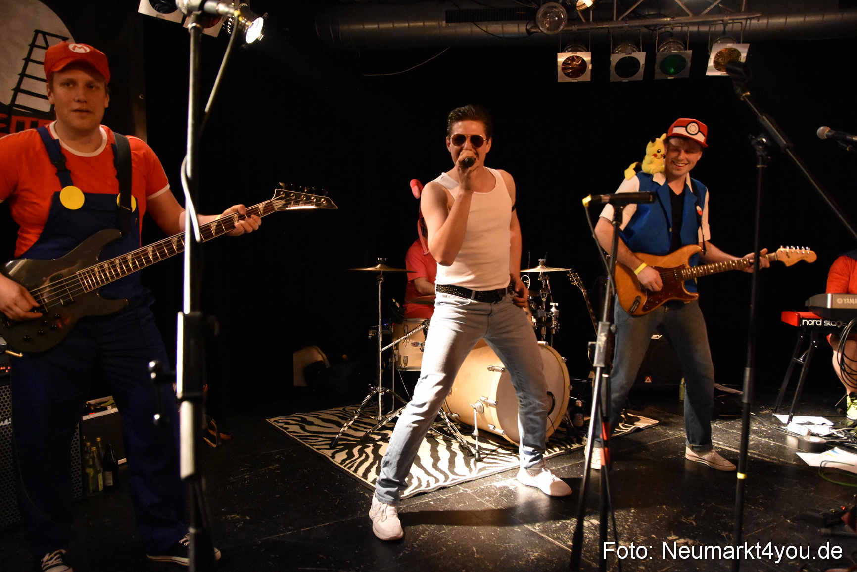 Weiberfasching Neumarkt 2019 0065