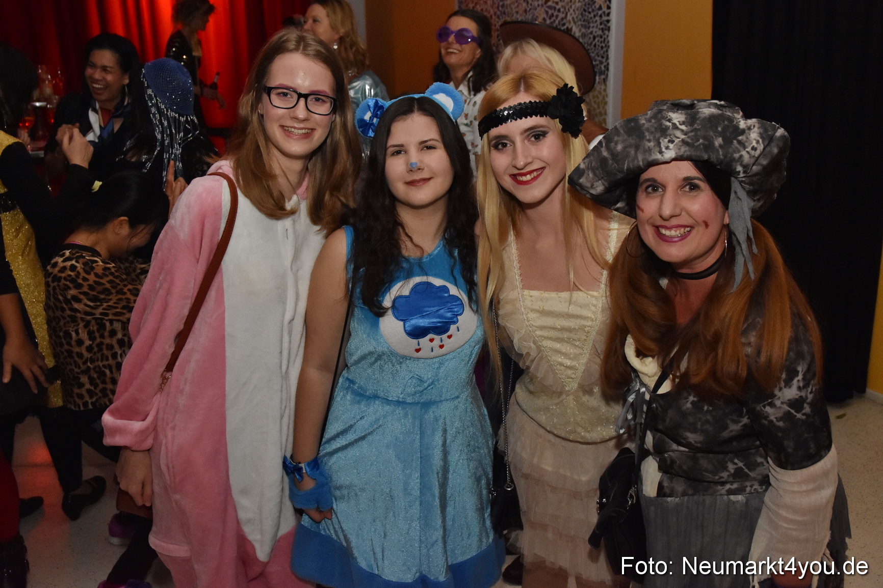 Weiberfasching Neumarkt 2019 0066