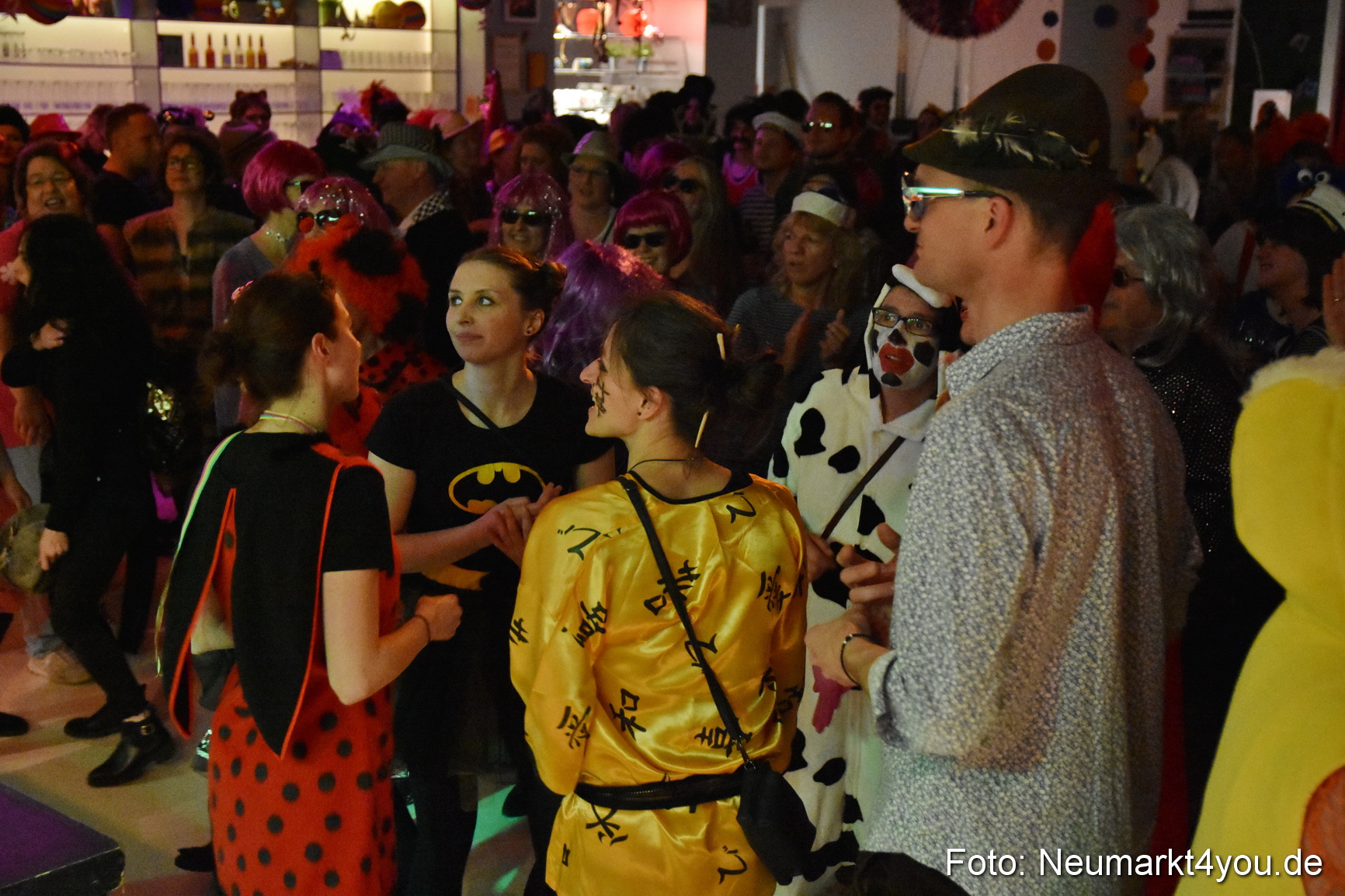 Weiberfasching Neumarkt 2019 0068