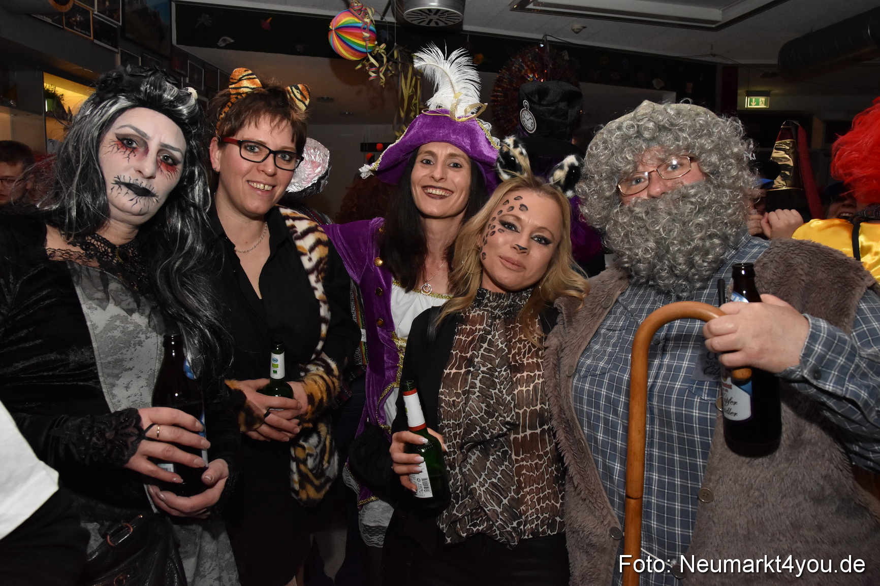 Weiberfasching Neumarkt 2019 0076