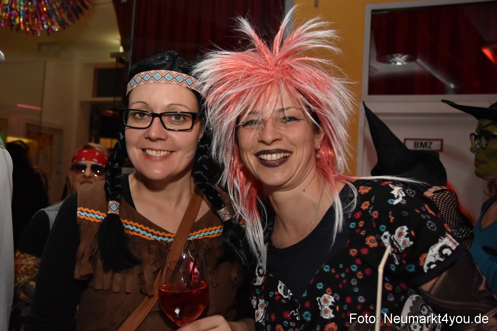 Weiberfasching Neumarkt 2019 0086