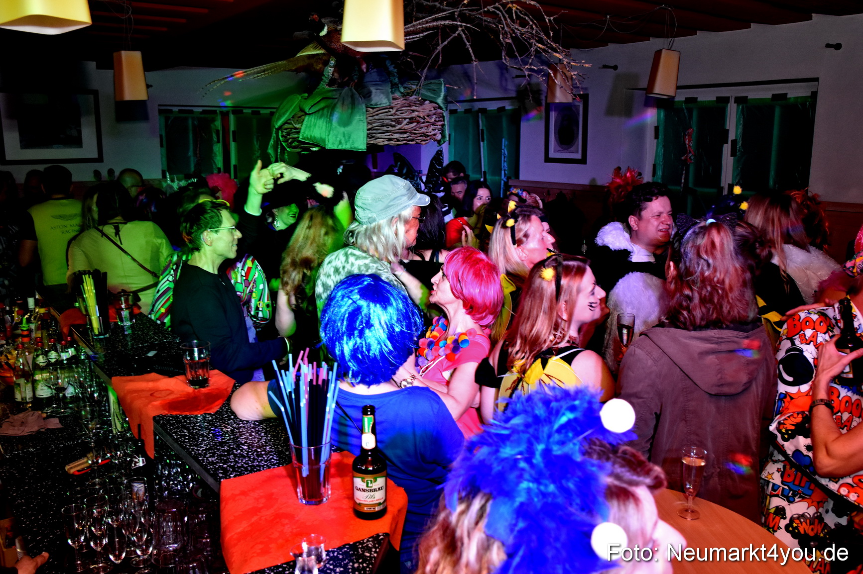 Weiberfasching Neumarkt 2019 0103