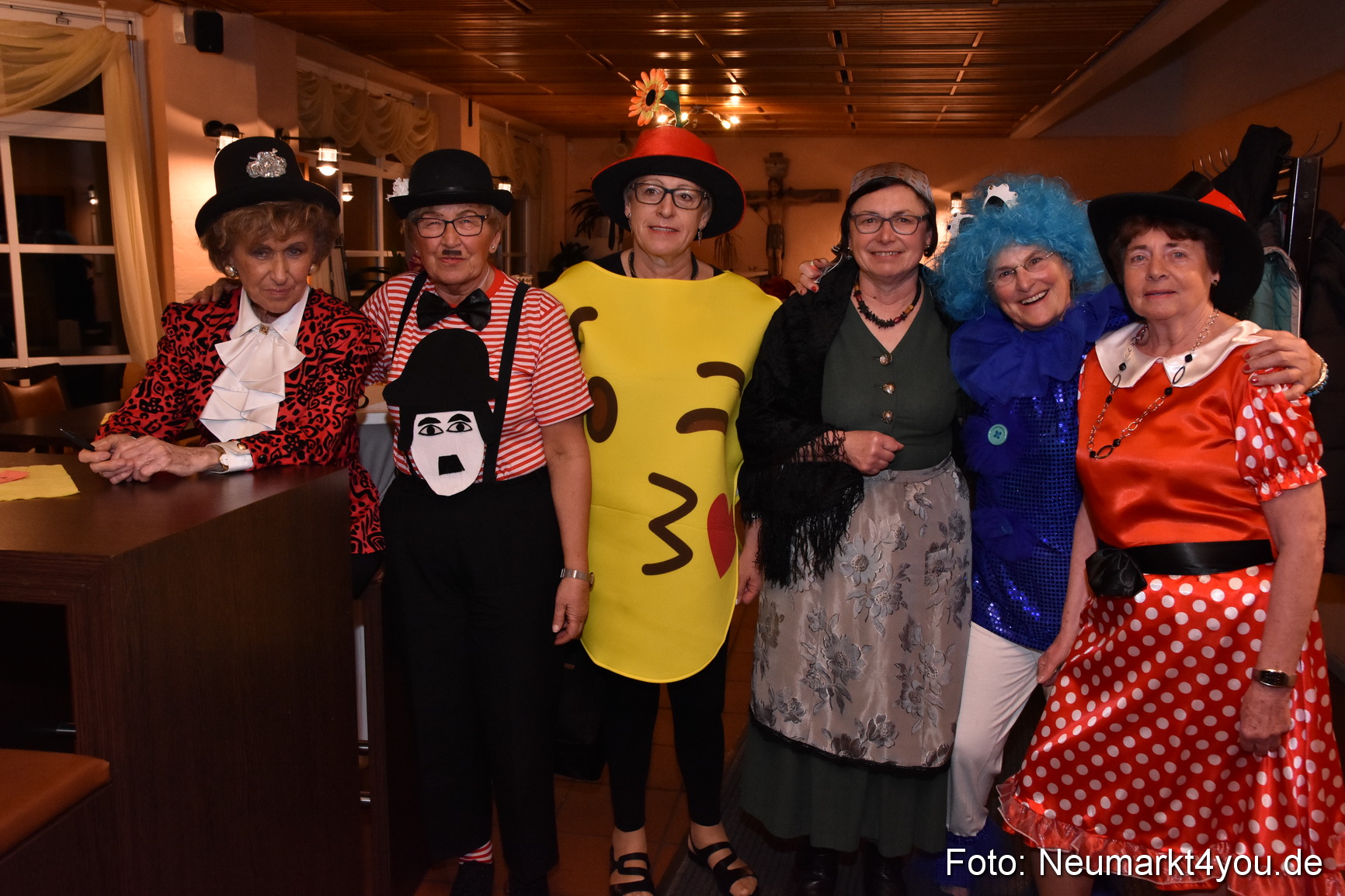 Weiberfasching Neumarkt 2019 0110