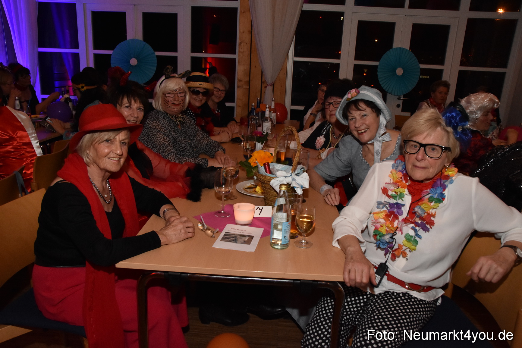 Weiberfasching Neumarkt 2019 0121