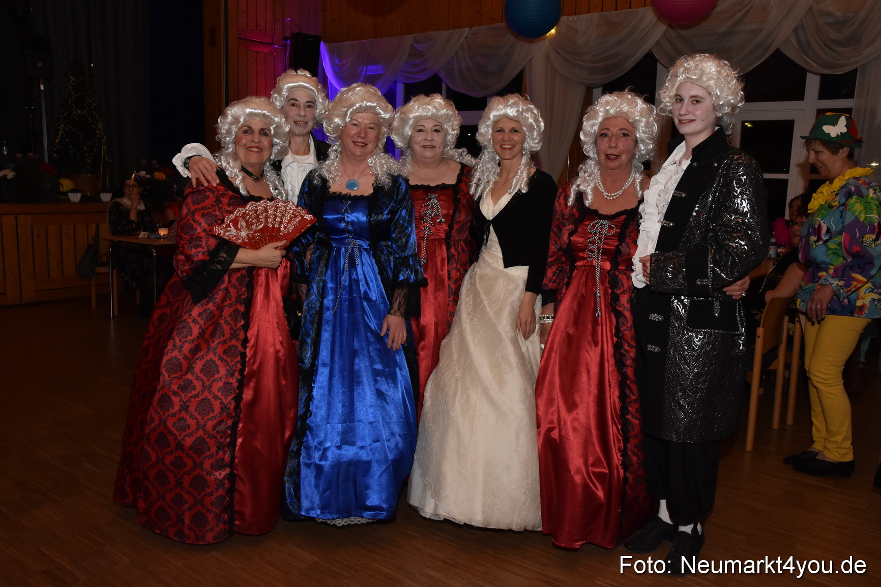 Weiberfasching Neumarkt 2019 0124