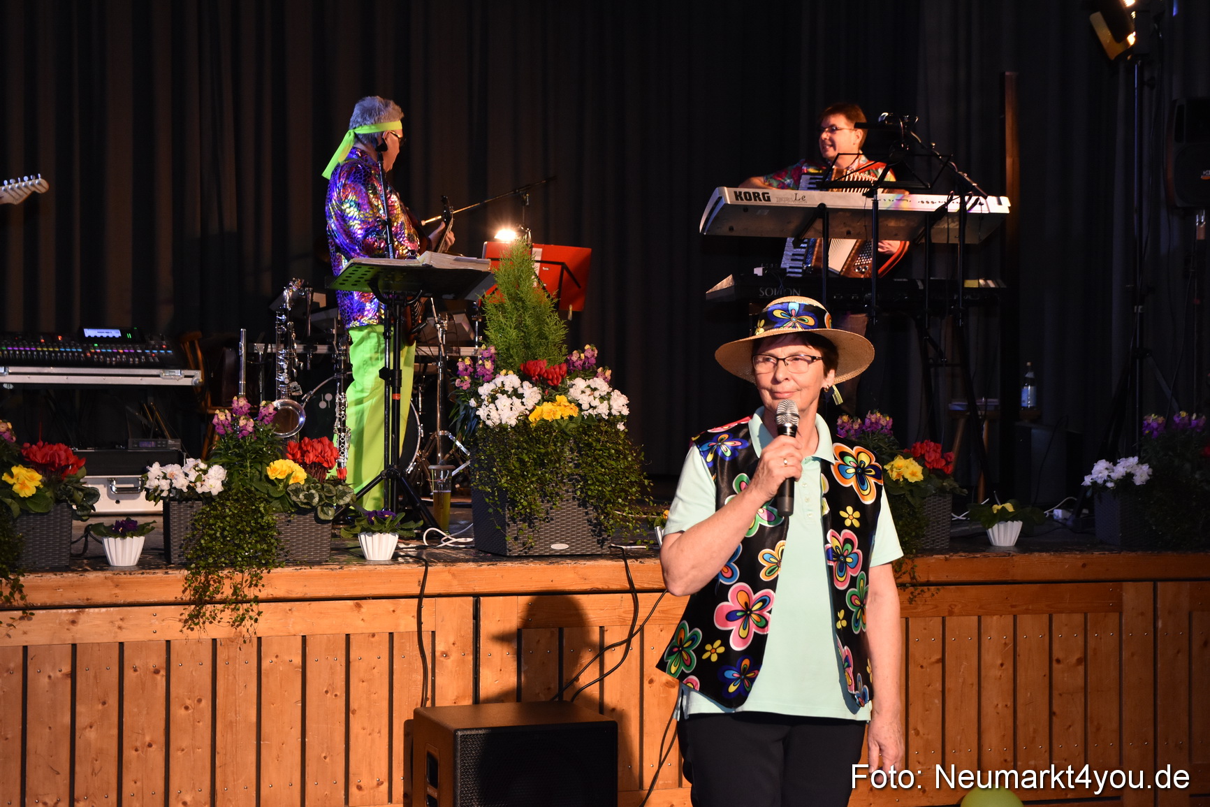 Weiberfasching Neumarkt 2019 0129