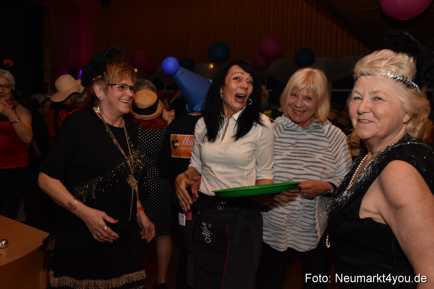 Weiberfasching Neumarkt 2019 0146