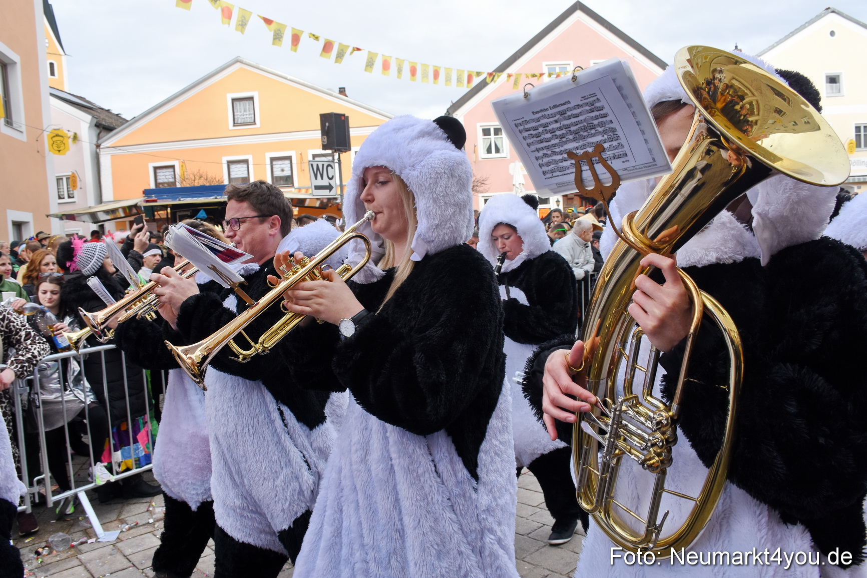 Chinesenfasching in Dietfurt 200220 0291