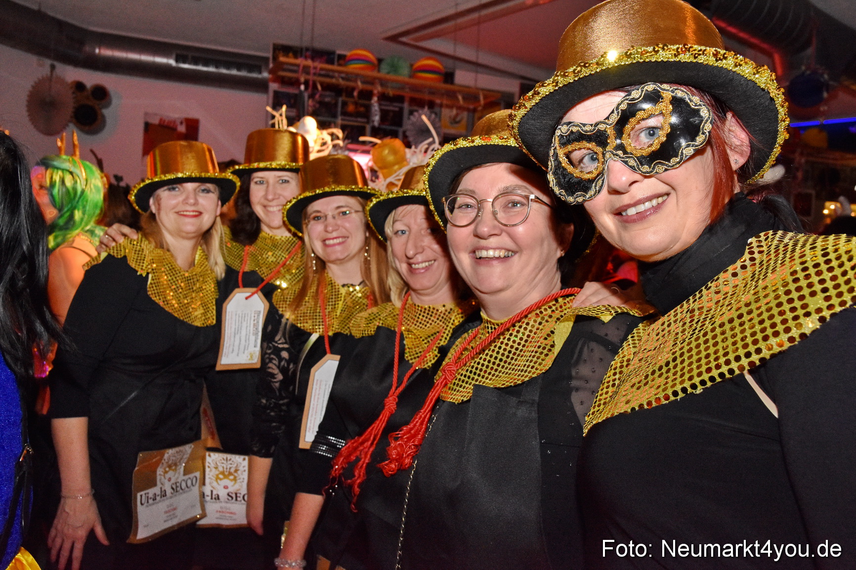 Weiberfasching Neumarkt 2020 200220 0053