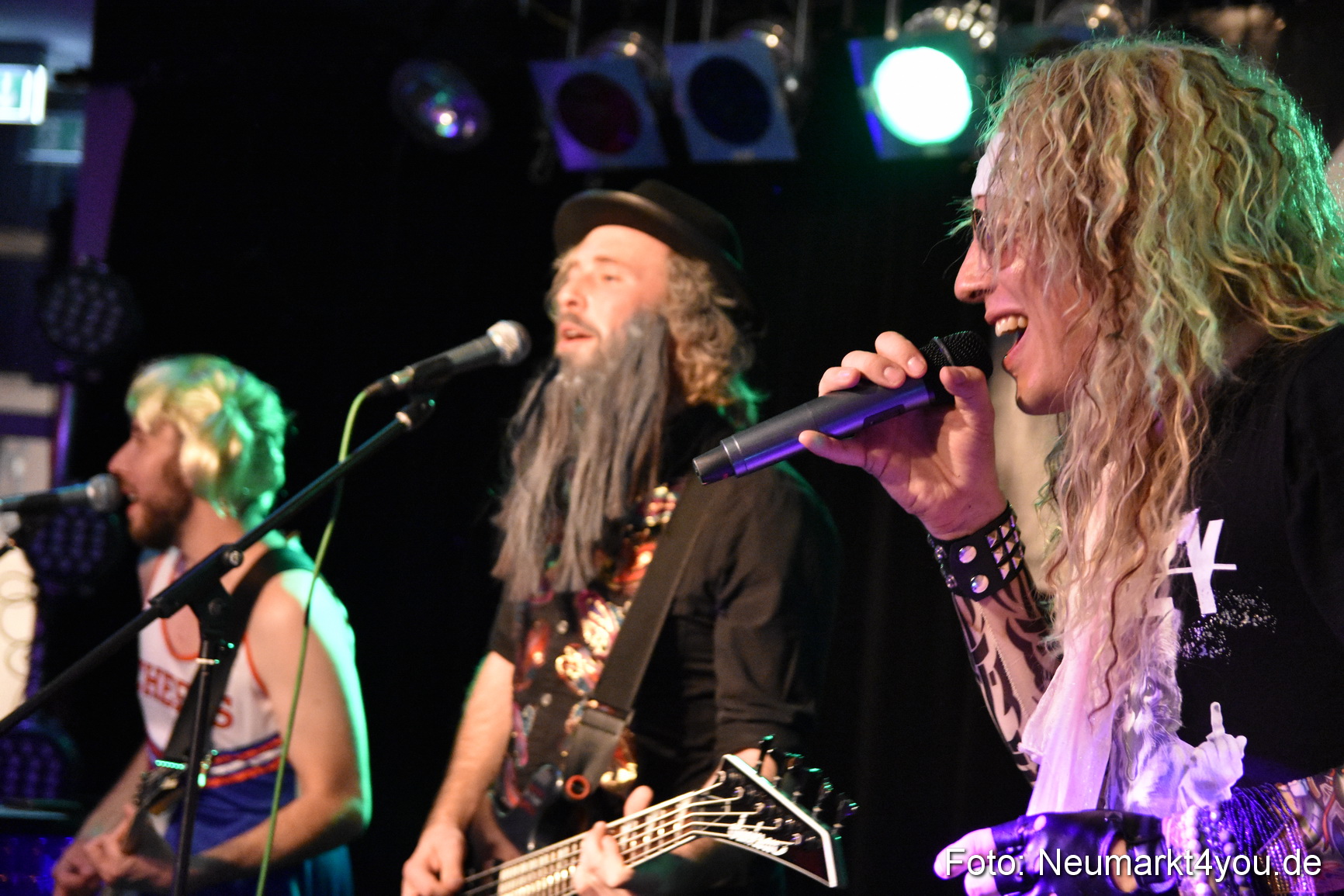 Weiberfasching Neumarkt 2020 200220 0062