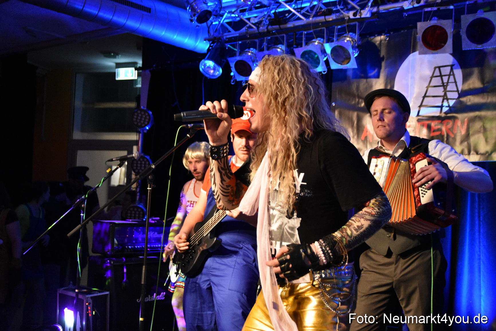 Weiberfasching Neumarkt 2020 200220 0070