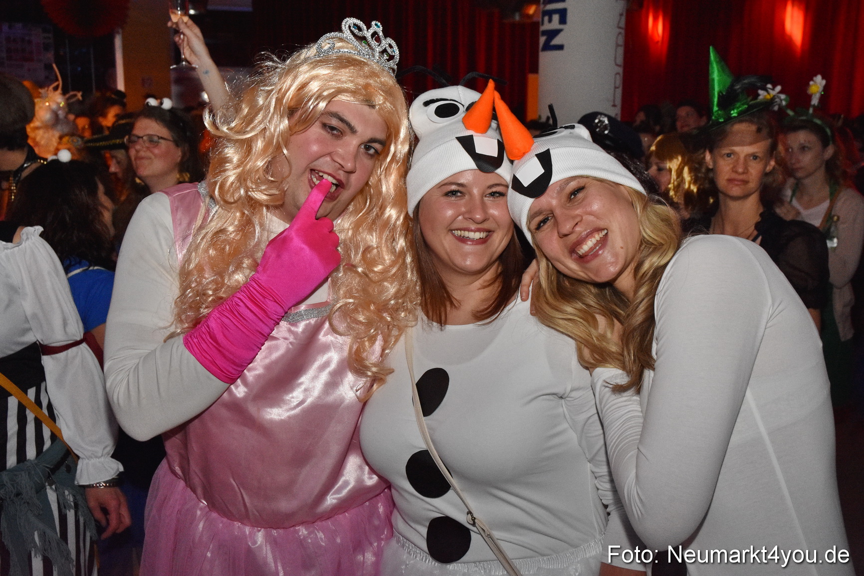 Weiberfasching Neumarkt 2020 200220 0099