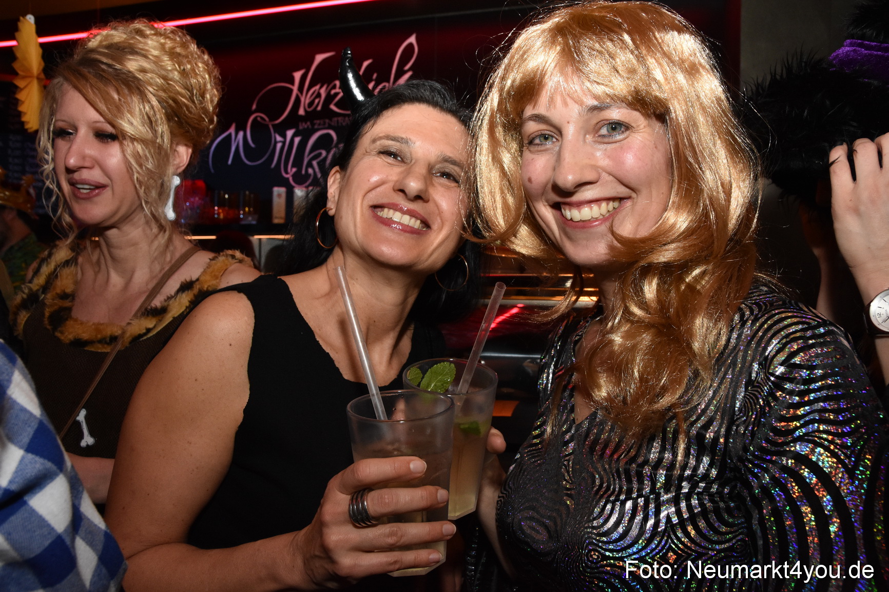 Weiberfasching Neumarkt 2020 200220 0129