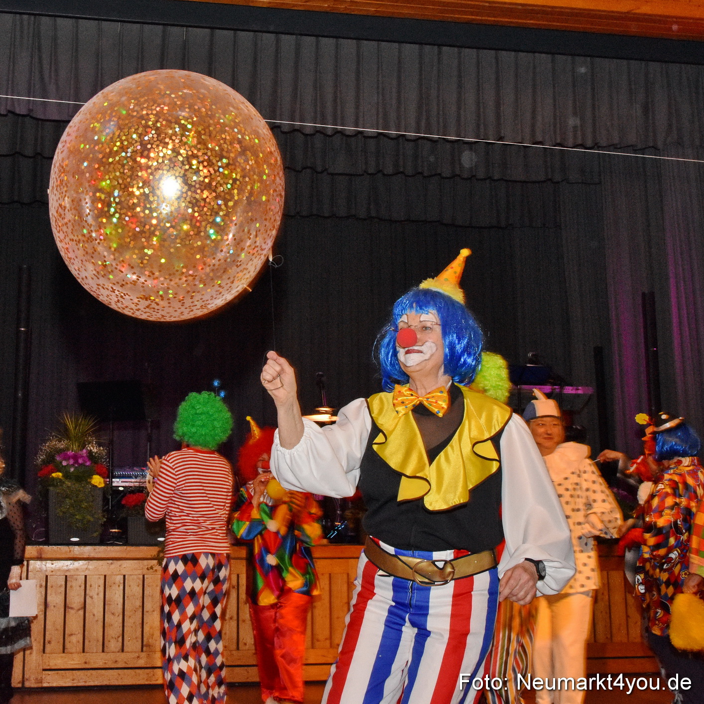 Weiberfasching Neumarkt 2020 200220 0175