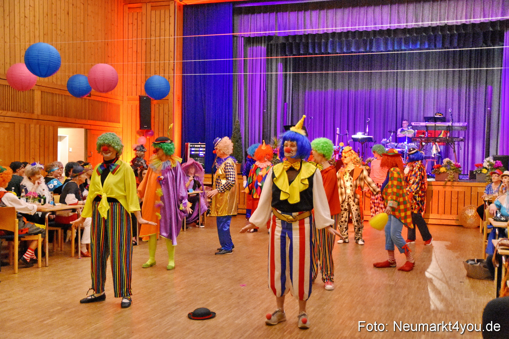 Weiberfasching Neumarkt 2020 200220 0181