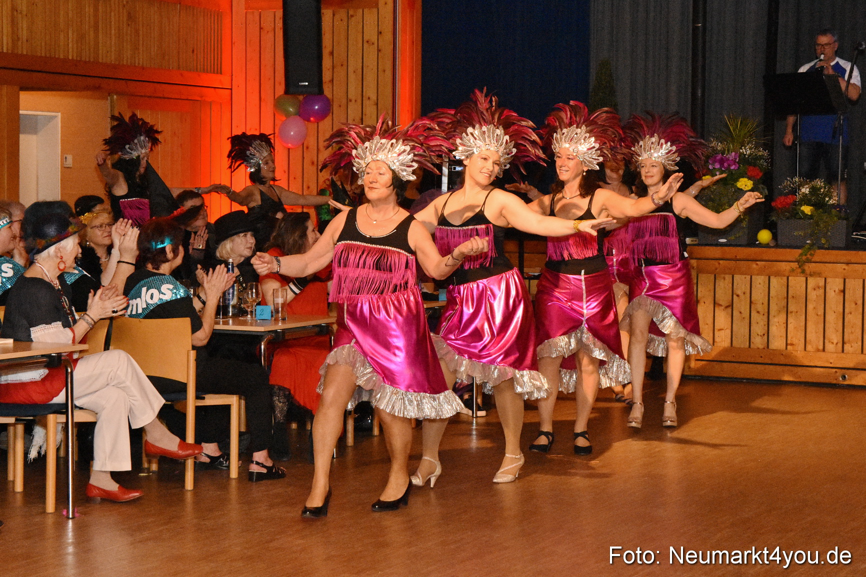 Weiberfasching Neumarkt 2020 200220 0187