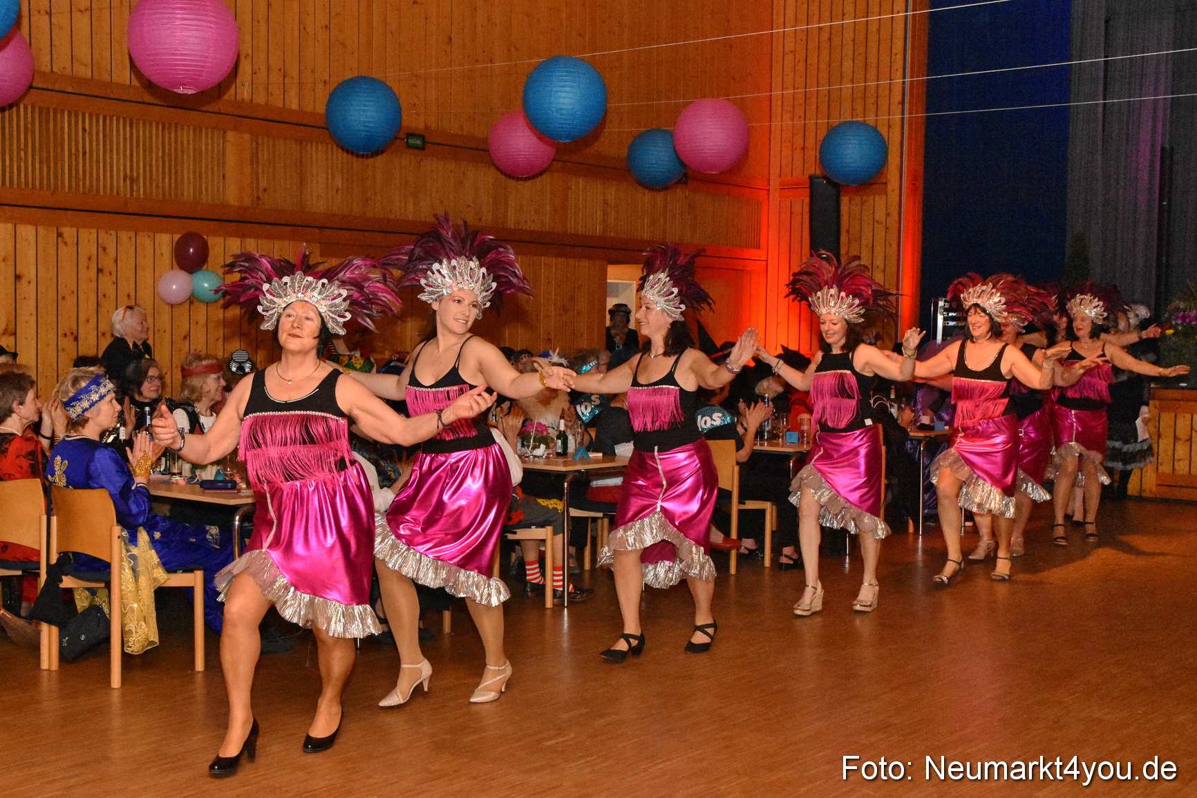 Weiberfasching Neumarkt 2020 200220 0188