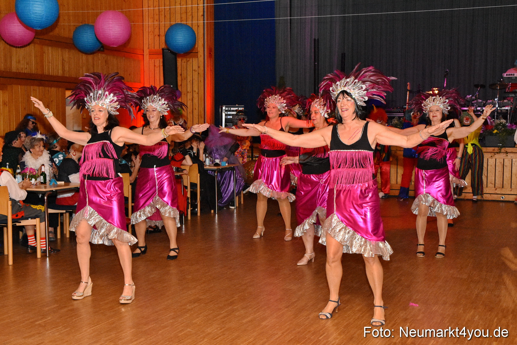 Weiberfasching Neumarkt 2020 200220 0190