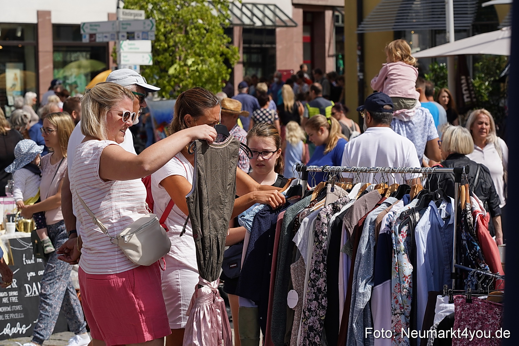 Altstadtflohmarkt 2022 0084