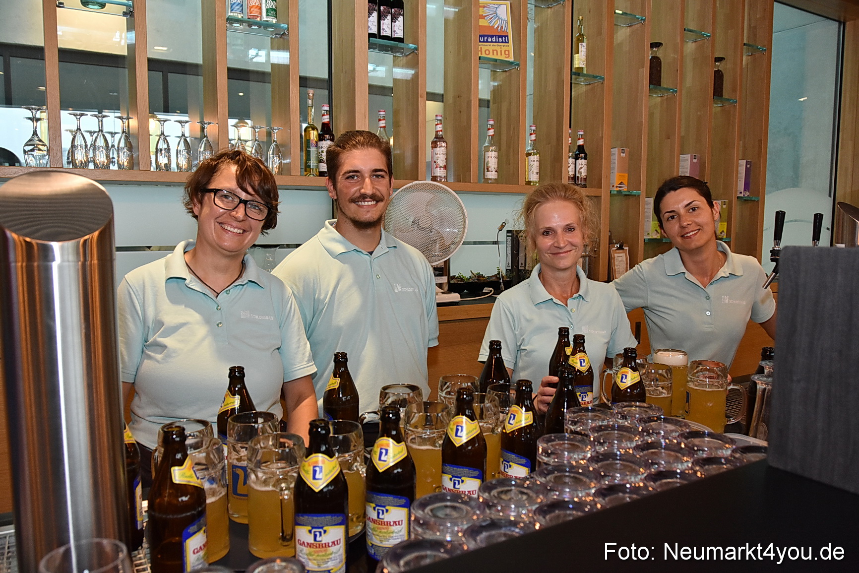 Bierkoenigin Schlossbad 2022 0010