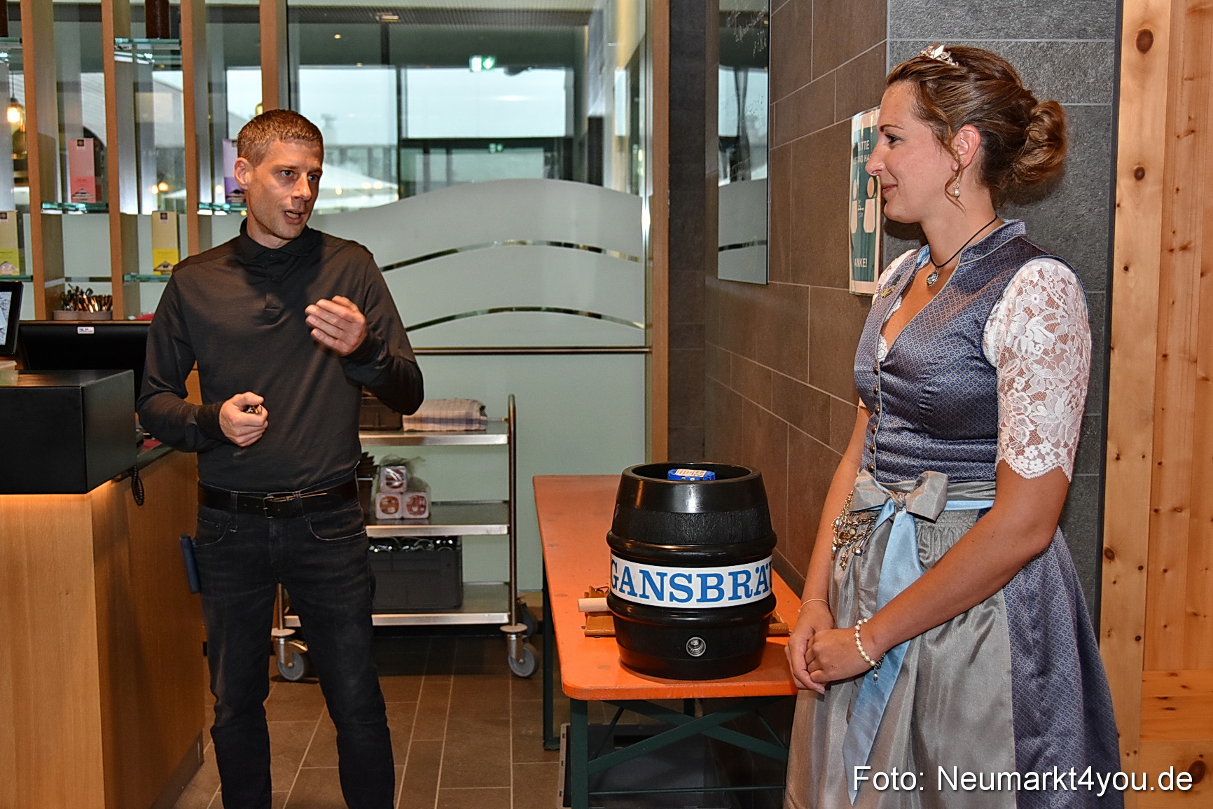 Bierkoenigin Schlossbad 2022 0013