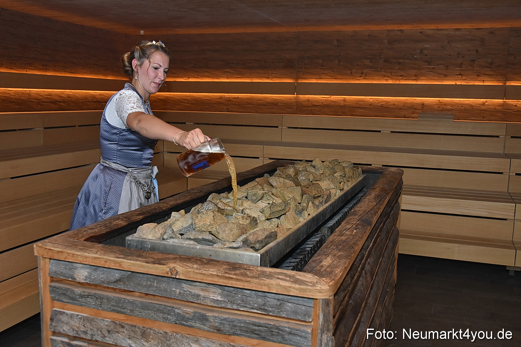 Bierkoenigin Schlossbad 2022 0026