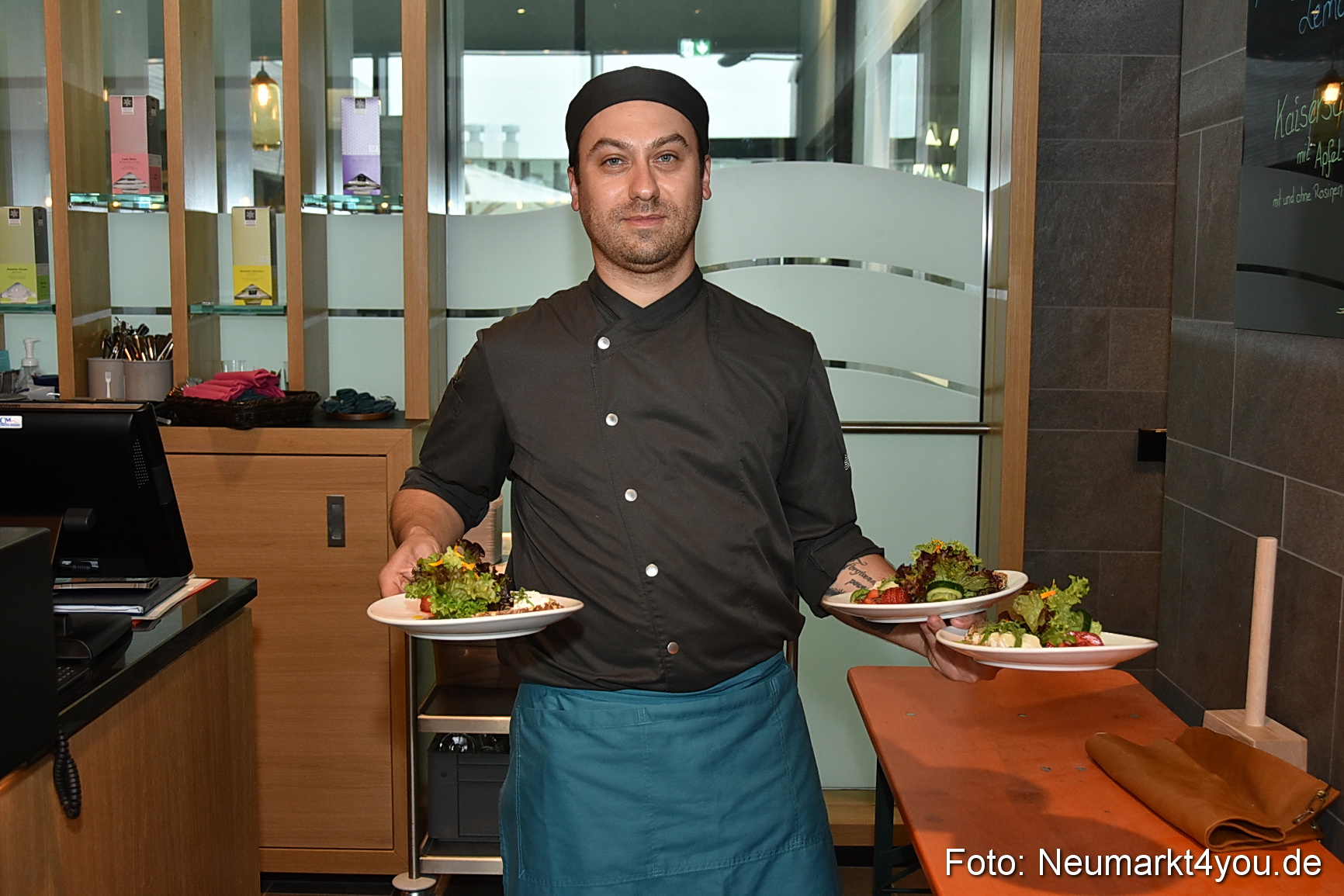 Bierkoenigin Schlossbad 2022 0029