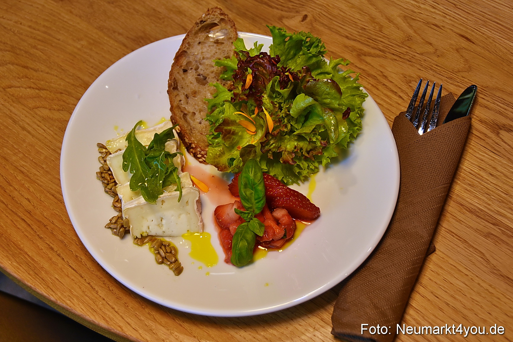 Bierkoenigin Schlossbad 2022 0033