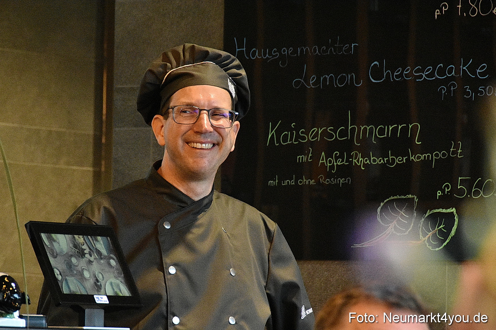 Bierkoenigin Schlossbad 2022 0036