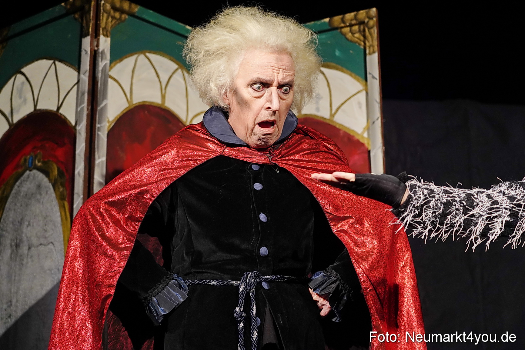 Der ungestiefelte Kater 261122 0049