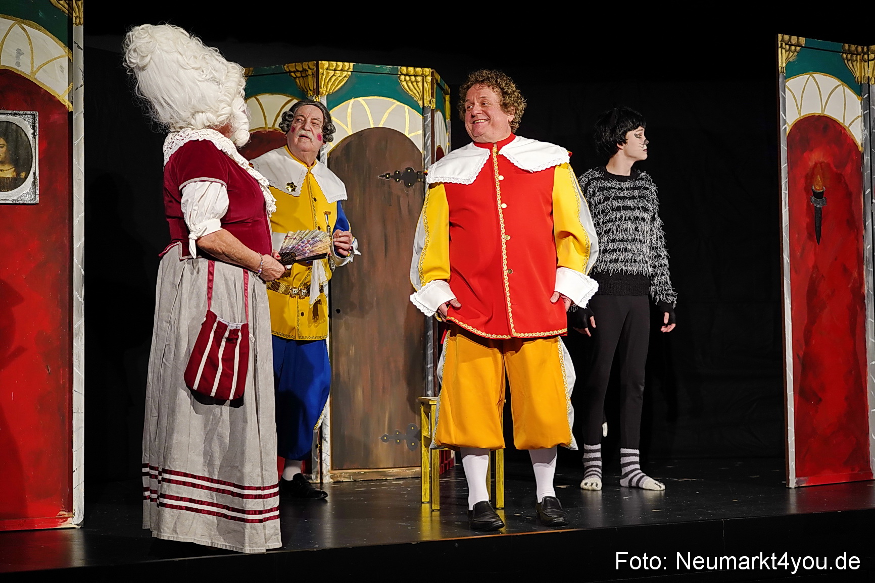 Der ungestiefelte Kater 261122 0057