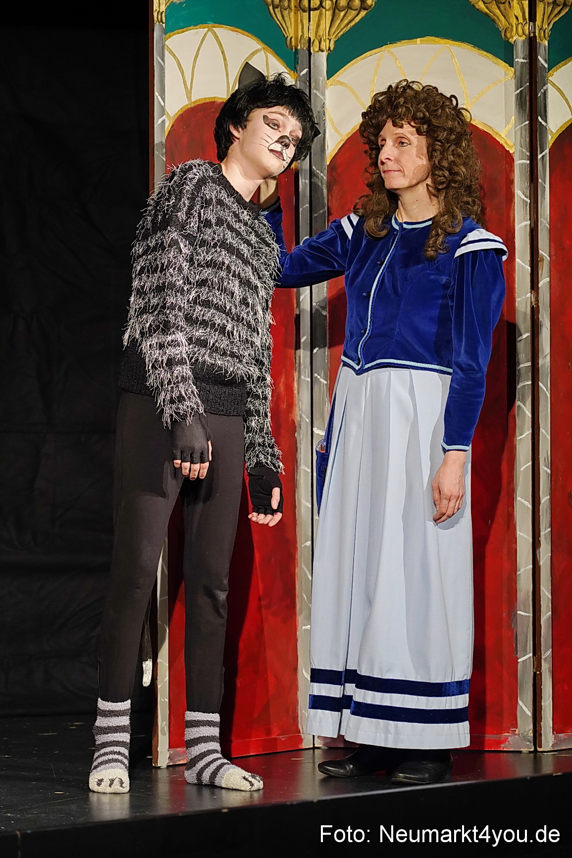 Der ungestiefelte Kater 261122 0060