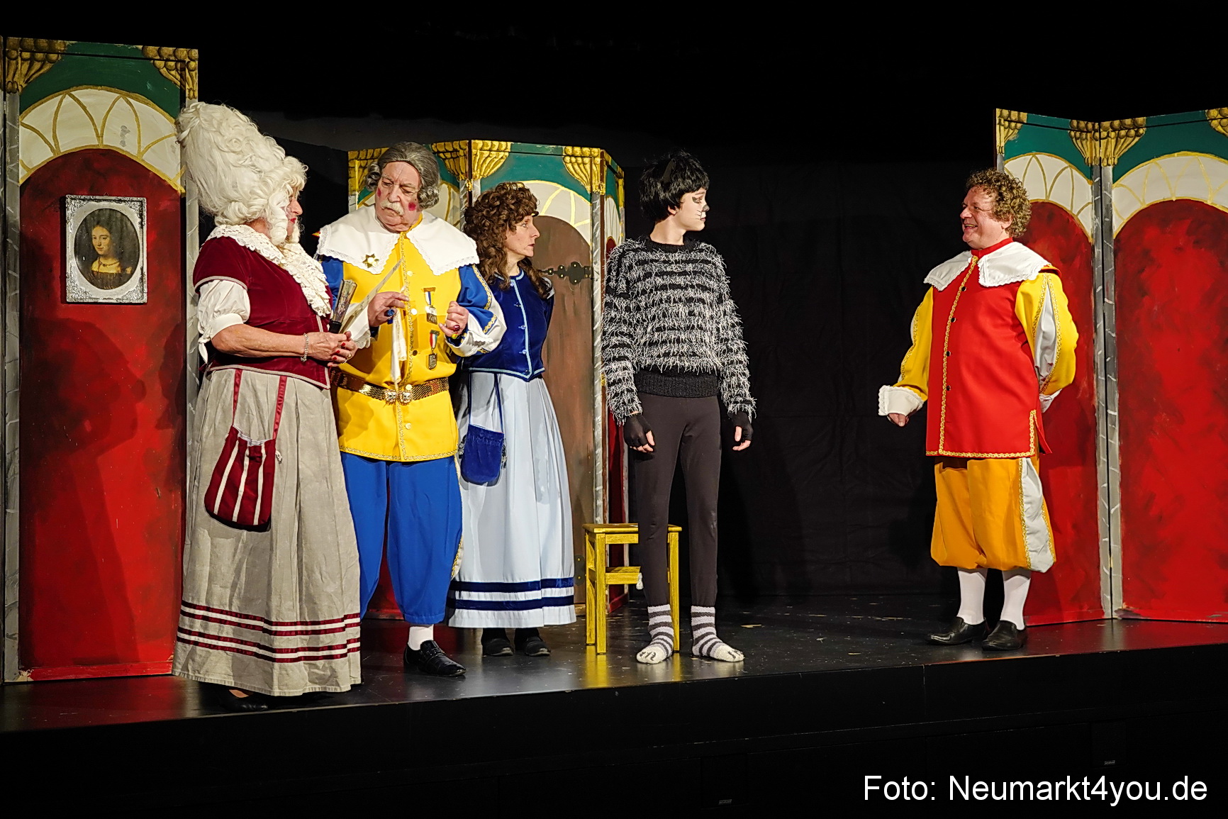 Der ungestiefelte Kater 261122 0062