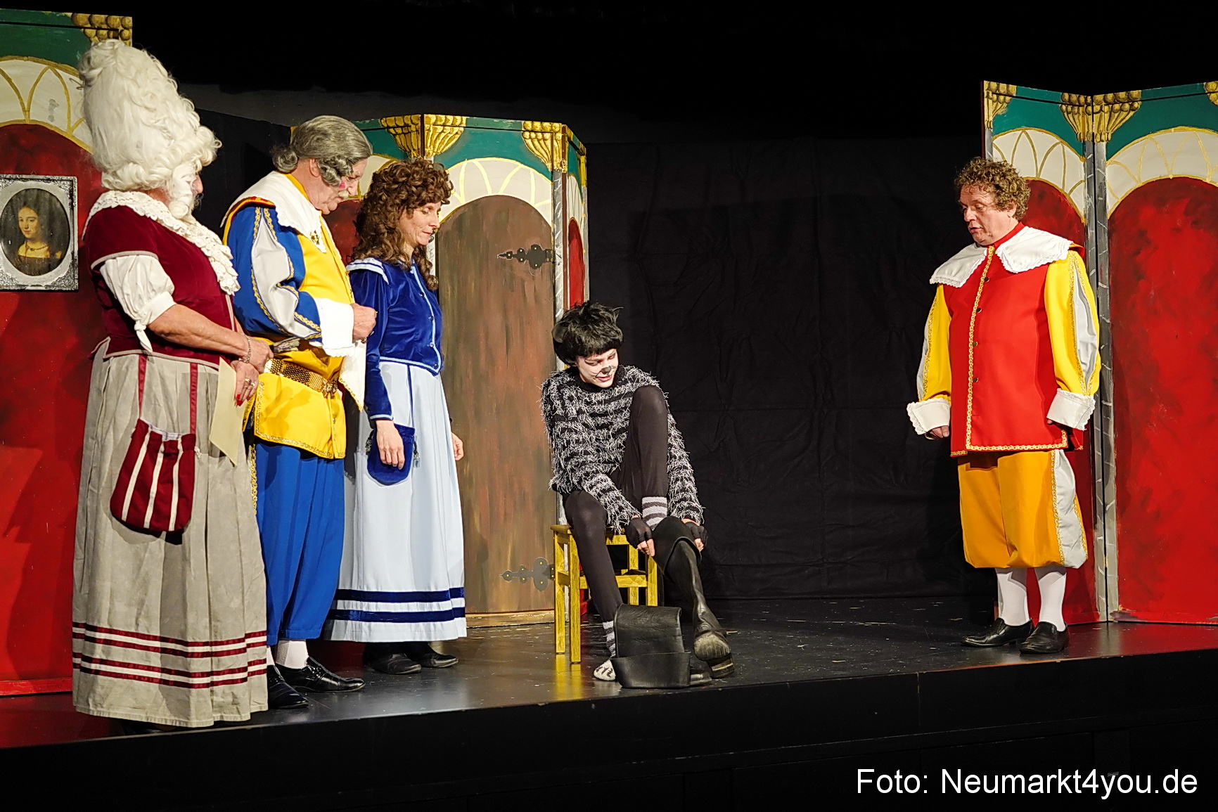 Der ungestiefelte Kater 261122 0063