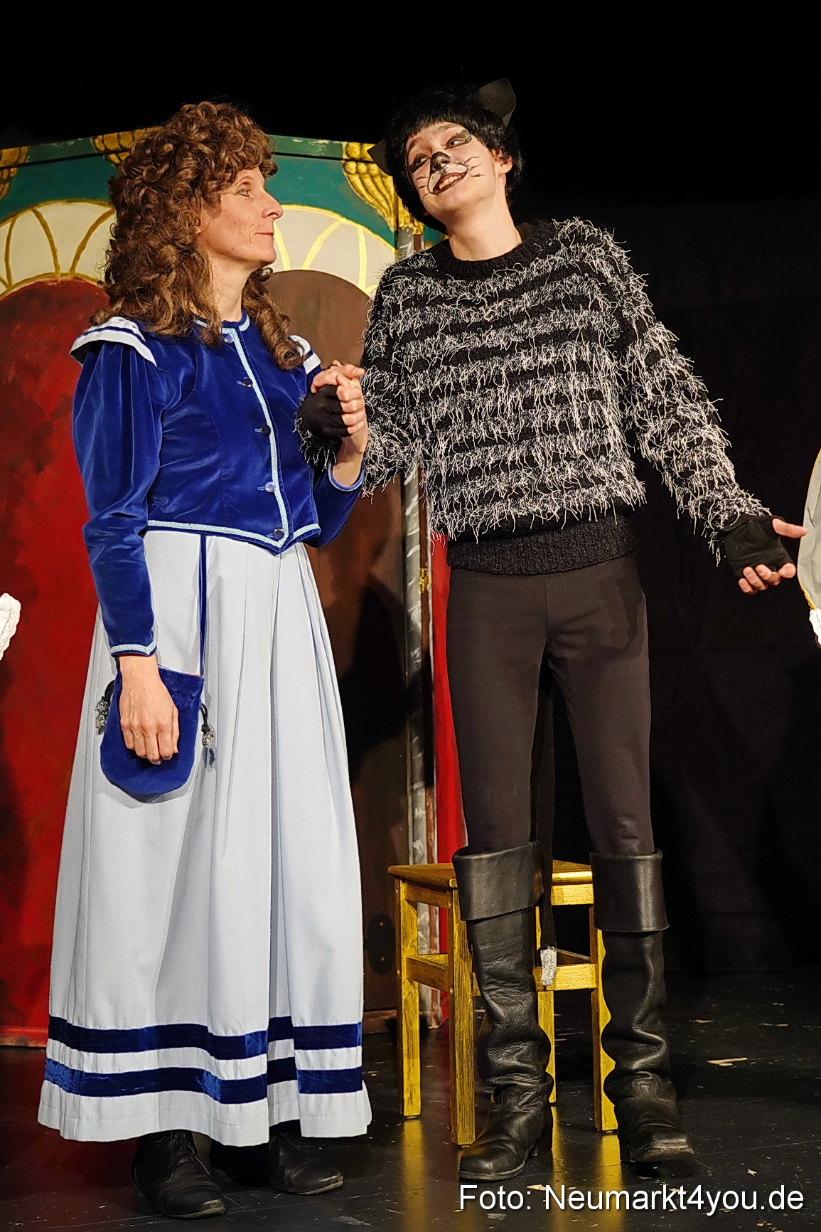 Der ungestiefelte Kater 261122 0065