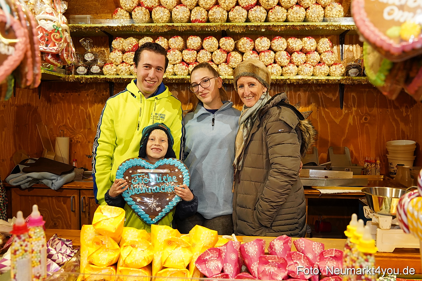 Weihnachtsmarkt Neumarkt Eroeffnung 0031