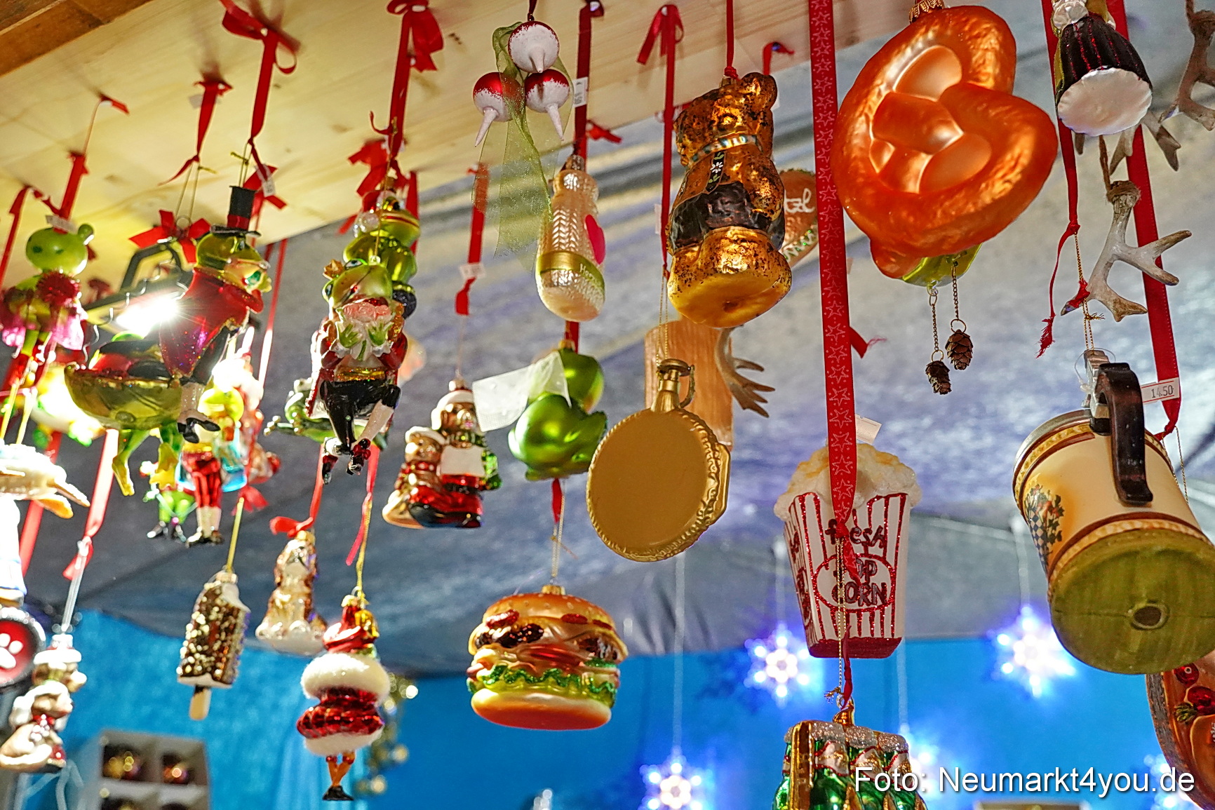 Weihnachtsmarkt Neumarkt Eroeffnung 0035