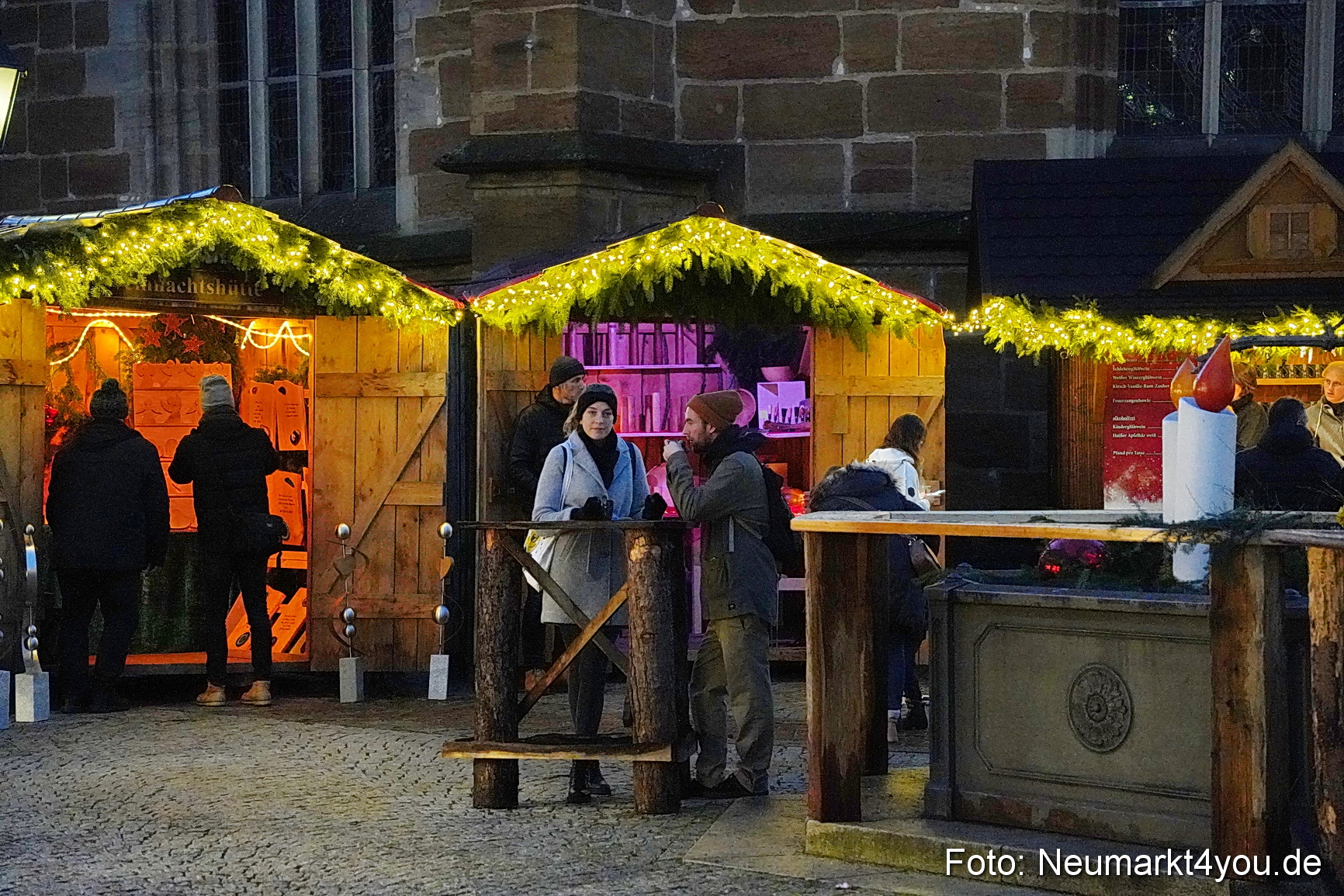 Weihnachtsmarkt Neumarkt Eroeffnung 0041