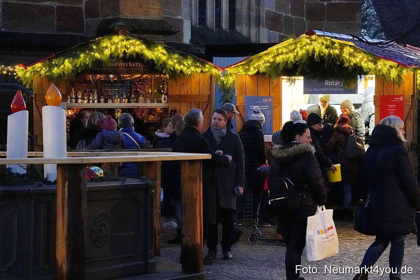 Weihnachtsmarkt Neumarkt Eroeffnung 0042