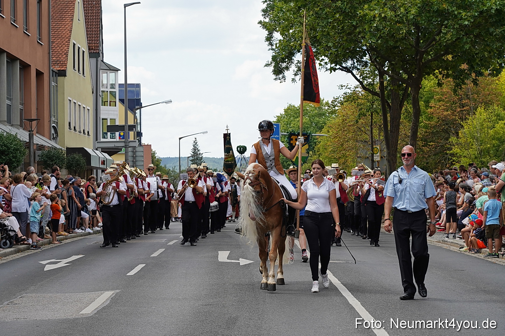 JURA Volksfestzug Neumarkt 0001