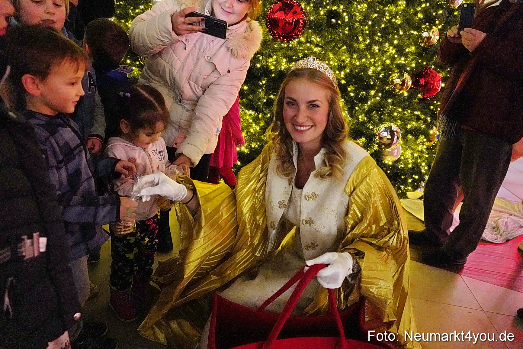 Lights on NeuerMarkt 211122 0006