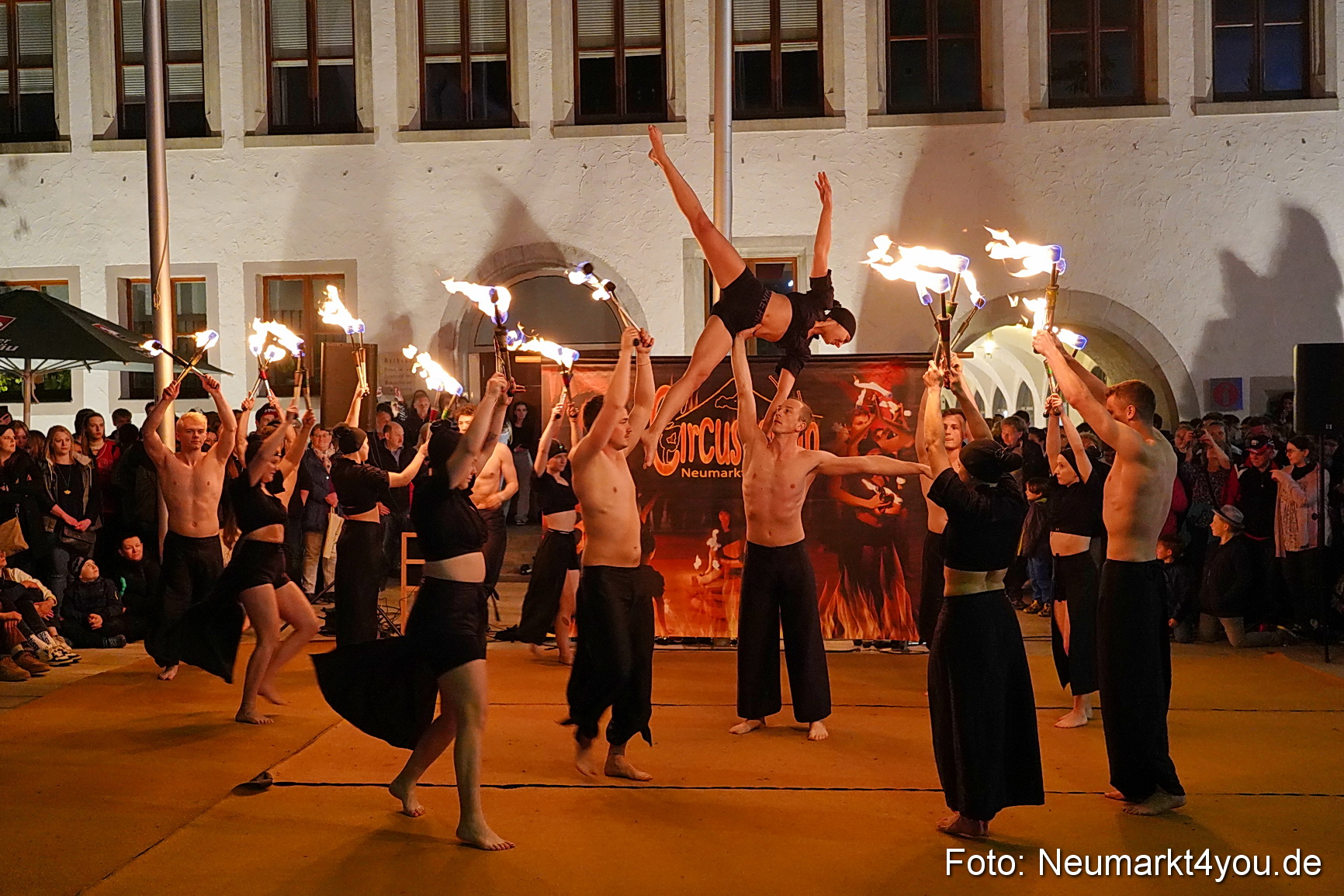 Feuershow Rathausplatz Nacht der Sinne 2022 0008