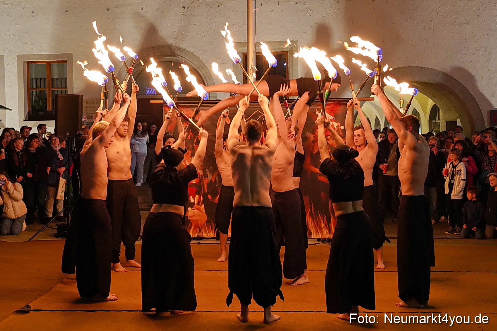 Feuershow Rathausplatz Nacht der Sinne 2022 0009