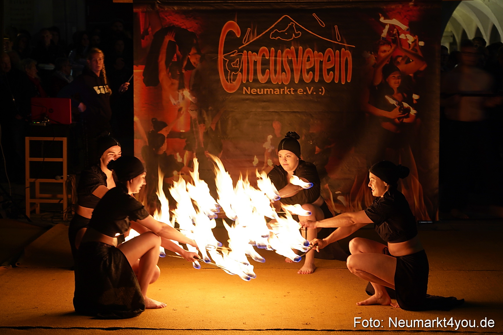 Feuershow Rathausplatz Nacht der Sinne 2022 0024