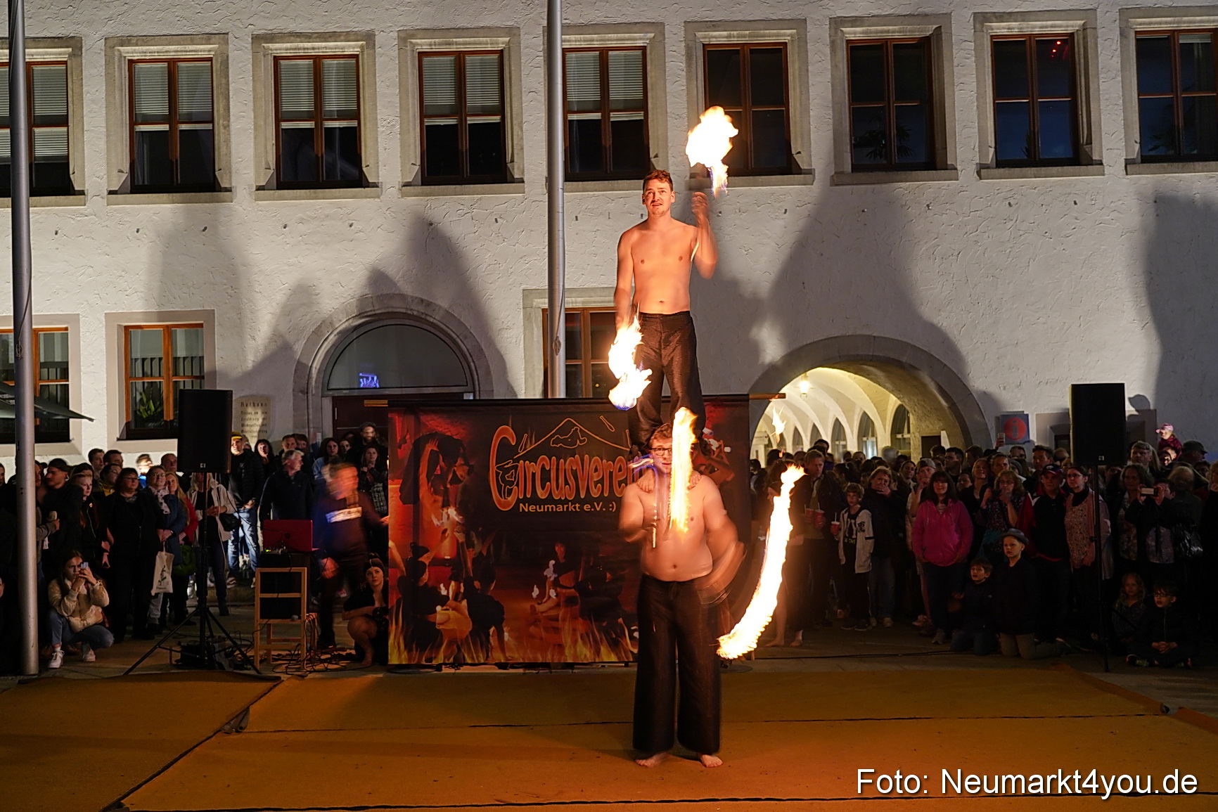 Feuershow Rathausplatz Nacht der Sinne 2022 0039