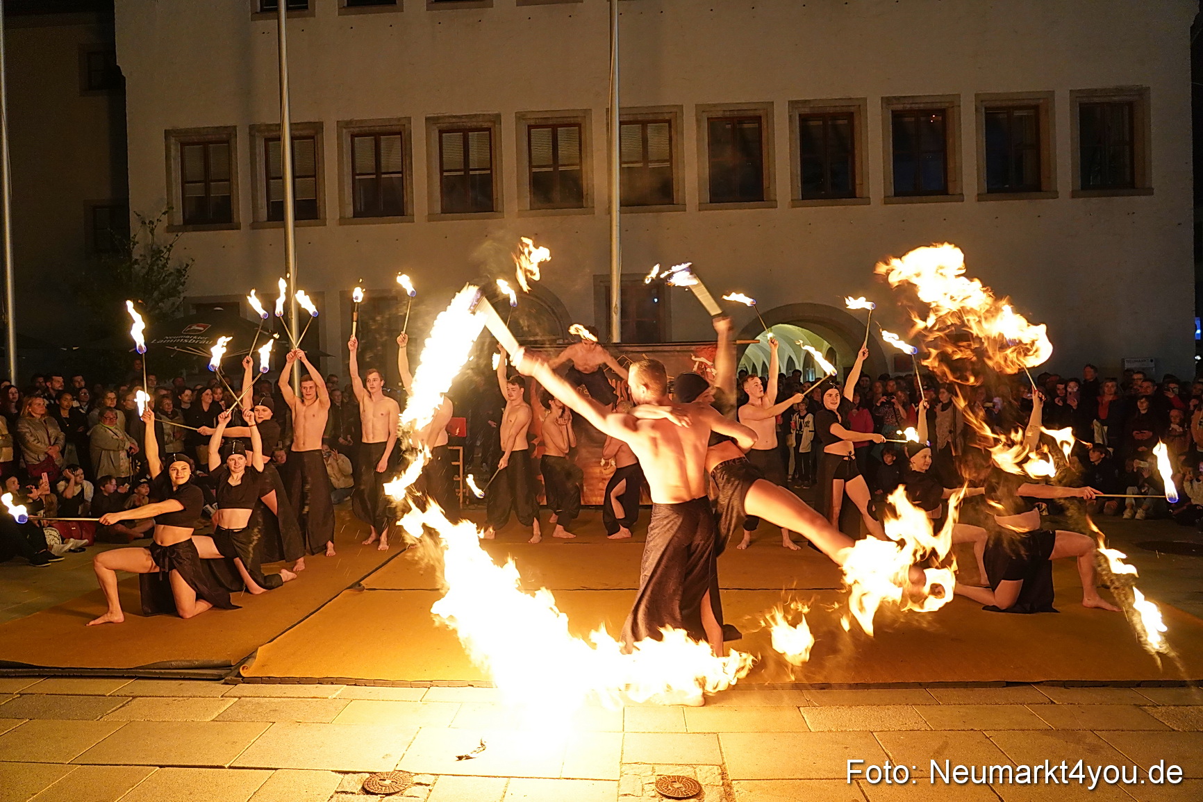 Feuershow Rathausplatz Nacht der Sinne 2022 0050