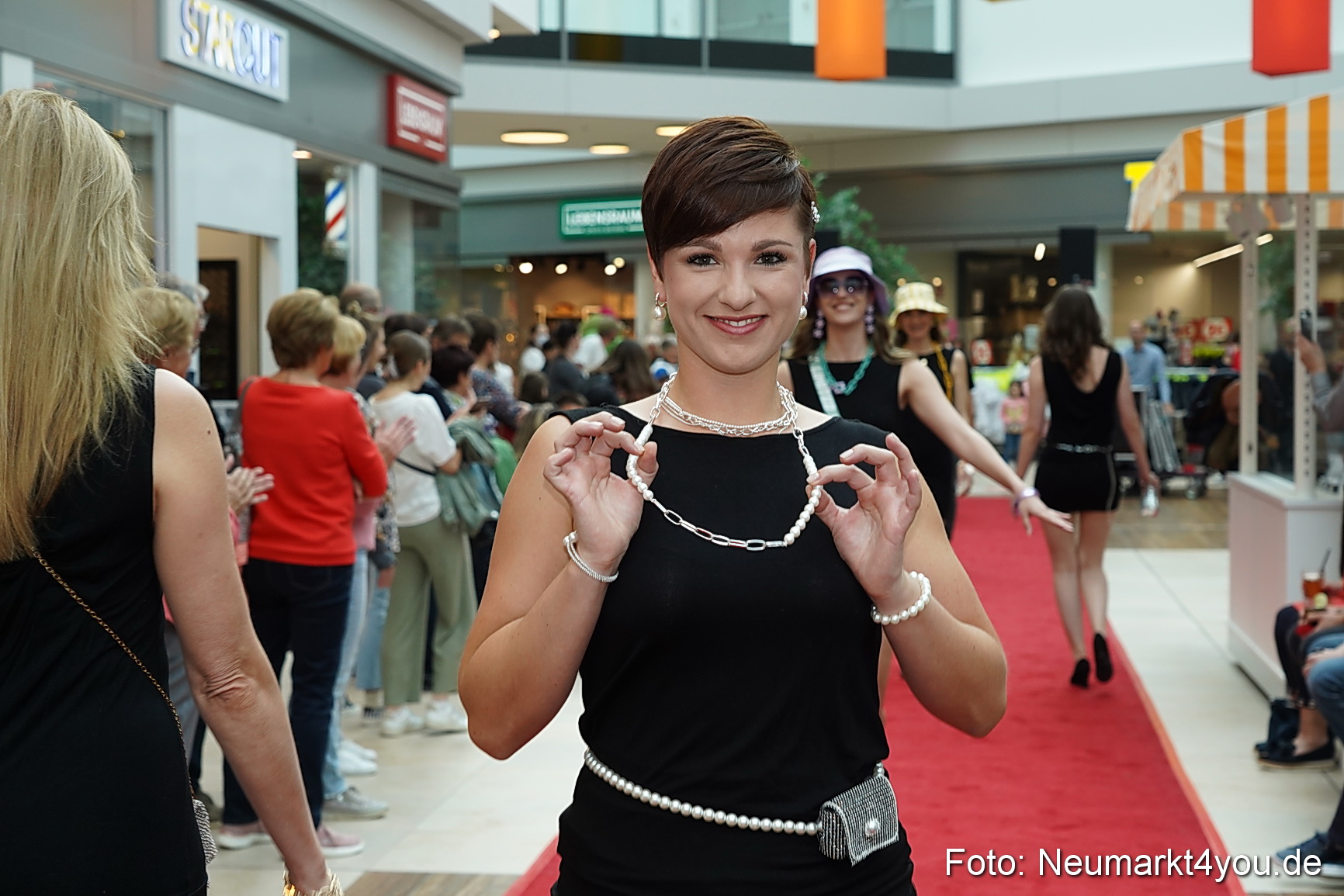 Modenschau Neuer Markt Nacht der Sinne 2022 0006